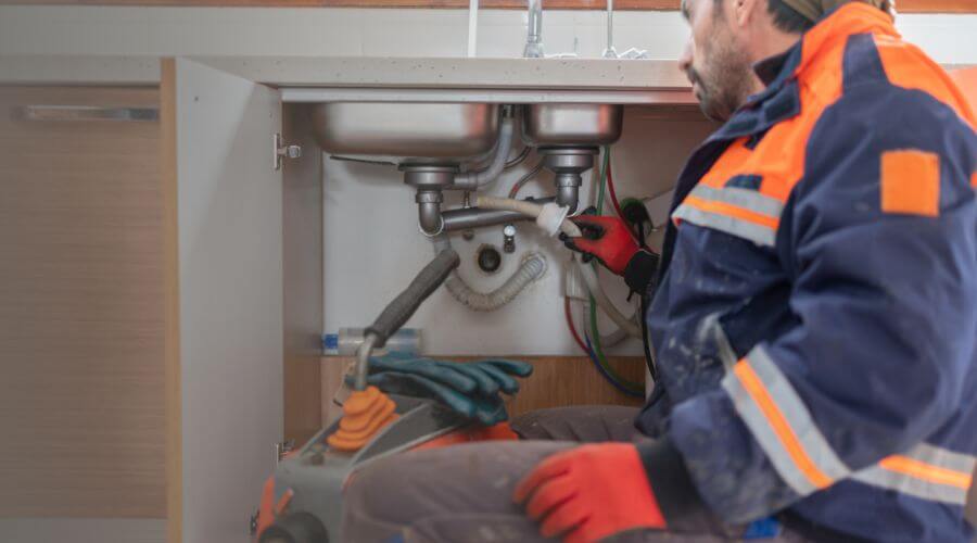 Expert burst pipe repair services in Carson, ND